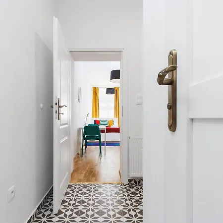 Dopamine Decor Haven - 1Br For 2 - Old Town Apartment